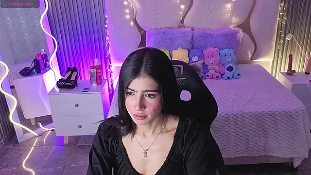 MAIILY TAY online show from January 8, 11:49 am