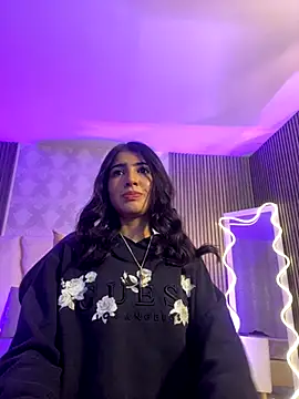 MAIILY TAY online show from November 15, 11:36 am