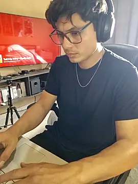 Ais B10 online show from November 23, 9:03 pm