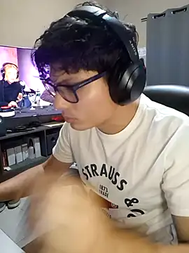 Ais B10 online show from November 20, 3:29 am