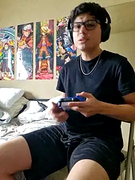 Ais B10 online show from November 8, 7:06 pm