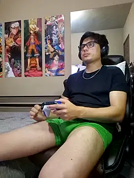 Ais B10 online show from December 4, 4:33 am