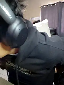 Ais B10 online show from February 7, 7:44 pm