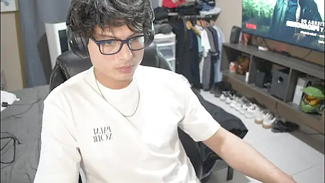 Ais B10 online show from February 6, 5:36 am