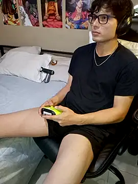 Ais B10 online show from April 17, 3:42 am