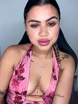 Alanna-foxx online show from November 11, 11:20 pm