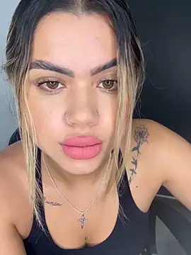 Alanna-foxx online show from October 30, 11:45 pm