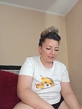 Gabrielaalialiali online show from May 27, 9:49 am