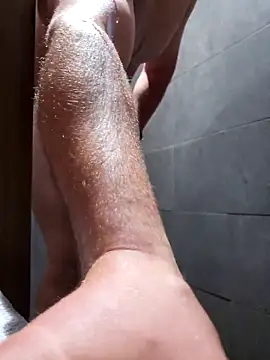 ozone1992 online show from April 3, 9:10 pm