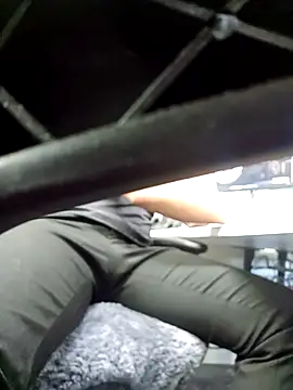 ozone1992 online show from April 12, 8:39 am