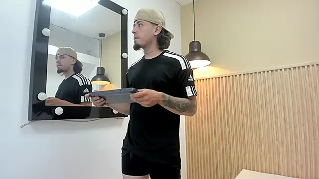 STEINER 01 online show from October 28, 4:35 am