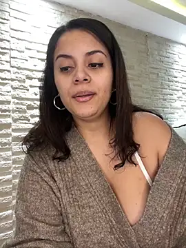 amellita-33 online show from June 16, 5:29 am