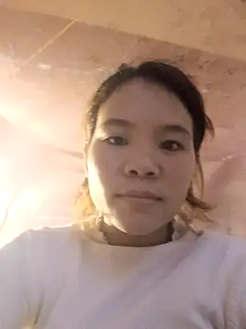 Snapshot of Bany_x chatting on November 18, 5:44 am Bany x online show from November 18, 5:44 am