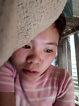 Snapshot of Bany_x chatting on October 30, 5:06 am Bany x online show from October 30, 5:06 am