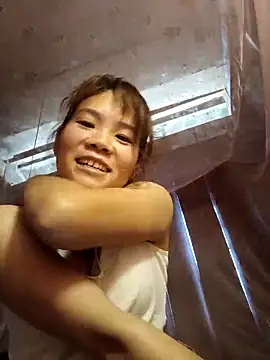 Snapshot of Bany_x chatting on December 5, 2:43 am Bany x online show from December 5, 2:43 am