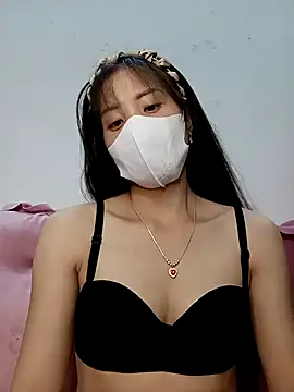 ezabel- online show from November 15, 1:15 pm