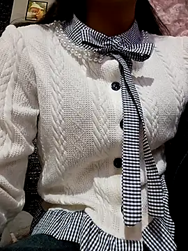 ezabel- online show from December 4, 1:43 pm