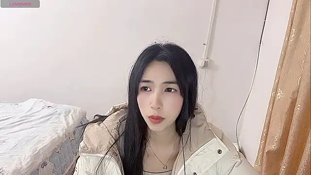 by-Hannah online show from December 18, 5:28 pm