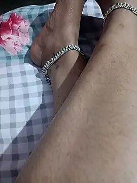 Snapshot of Best_couple2001 chatting on November 6, 1:09 am Best couple2001 online show from November 6, 1:09 am