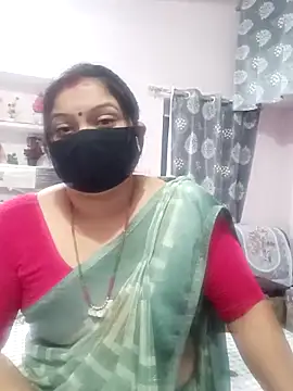 Snapshot of Best_couple2001 chatting on November 5, 7:44 am Best couple2001 online show from November 5, 7:44 am