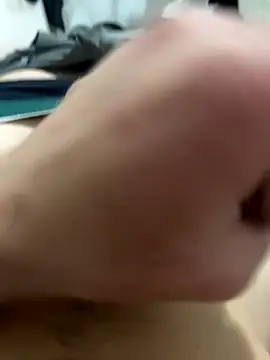 Snapshot of grossebite12335 chatting on December 17, 6:57 pm grossebite12335 online show from December 17, 6:57 pm