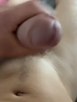 Snapshot of grossebite12335 chatting on October 24, 8:46 am grossebite12335 online show from October 24, 8:46 am