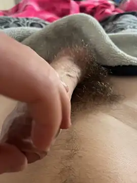 Snapshot of grossebite12335 chatting on November 4, 9:46 am grossebite12335 online show from November 4, 9:46 am