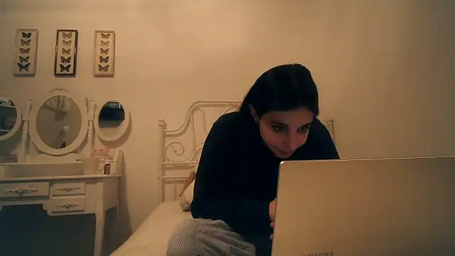 bellefleurrr online show from February 13, 9:04 pm