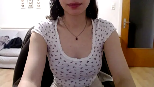 Snapshot of bellefleurrr chatting on November 4, 9:51 pm bellefleurrr online show from November 4, 9:51 pm