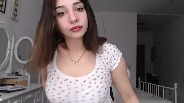 bellefleurrr online show from June 3, 6:58 am