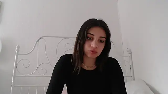bellefleurrr online show from May 9, 5:49 pm