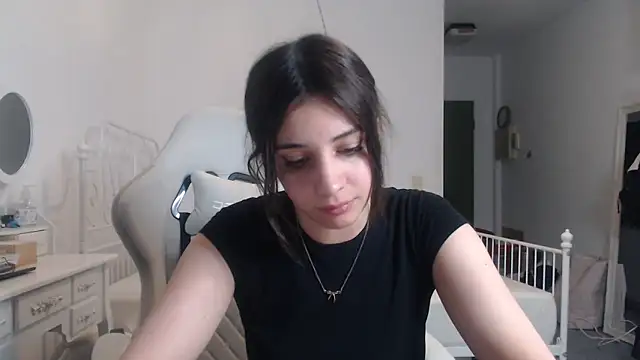 bellefleurrr online show from May 28, 10:15 pm