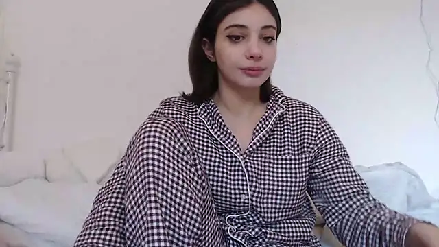 bellefleurrr online show from March 19, 7:19 am