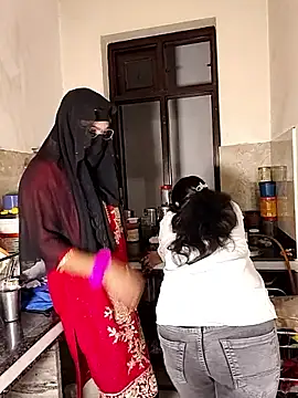 Heena-143 online show from April 4, 4:02 pm