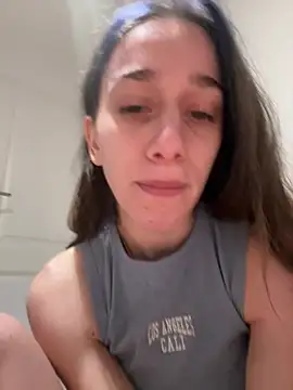 Snapshot of LollaVibes chatting on February 18, 6:44 am LollaVibes online show from February 18, 6:44 am