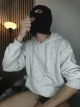 findomhot online show from December 5, 8:06 pm