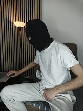 findomhot online show from December 18, 6:12 pm