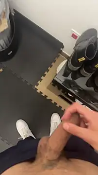 findomhot online show from November 4, 8:45 pm