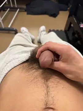 findomhot online show from March 15, 8:27 pm