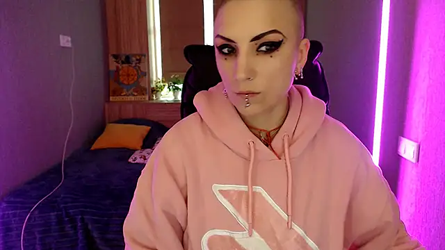 Sweet-n-Strong online show from April 10, 5:36 am