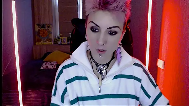 Sweet-n-Strong online show from January 17, 6:50 am