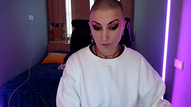 Sweet-n-Strong online show from April 12, 5:11 am