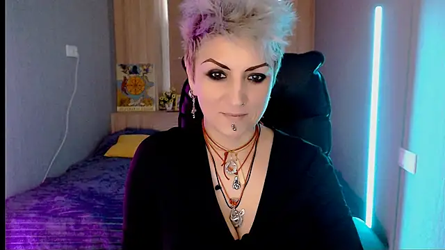 Sweet-n-Strong online show from March 4, 1:30 pm