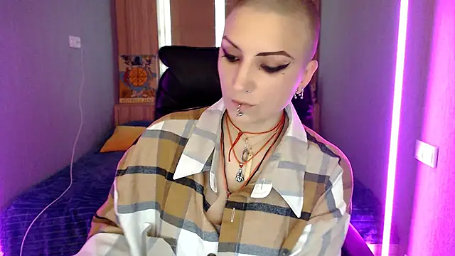 Sweet-n-Strong online show from April 11, 5:26 am