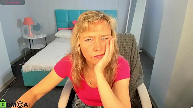 Carla Vogue online show from January 17, 11:14 am