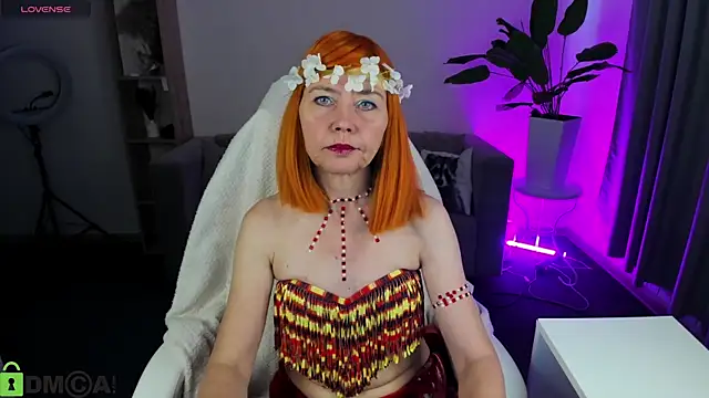 Carla Vogue online show from February 21, 11:12 am