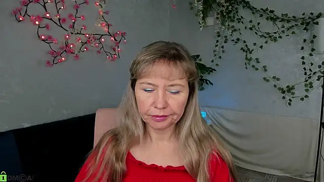 Carla Vogue online show from December 4, 10:14 am