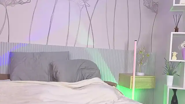 Charil Wilson online show from October 30, 4:33 am