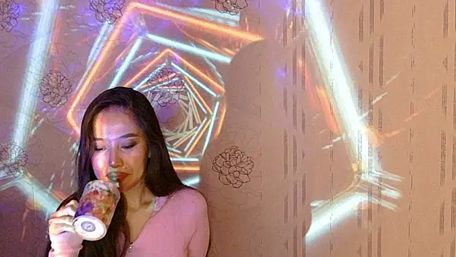 LumiHeart online show from November 18, 3:59 pm