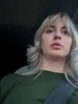 Snapshot of blondegirlx chatting on October 26, 3:12 pm blondegirlx online show from October 26, 3:12 pm